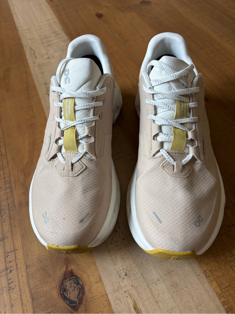 ON Cloudrunner 2 Waterproof, Women’s 7.5 - Picture 2 of 8